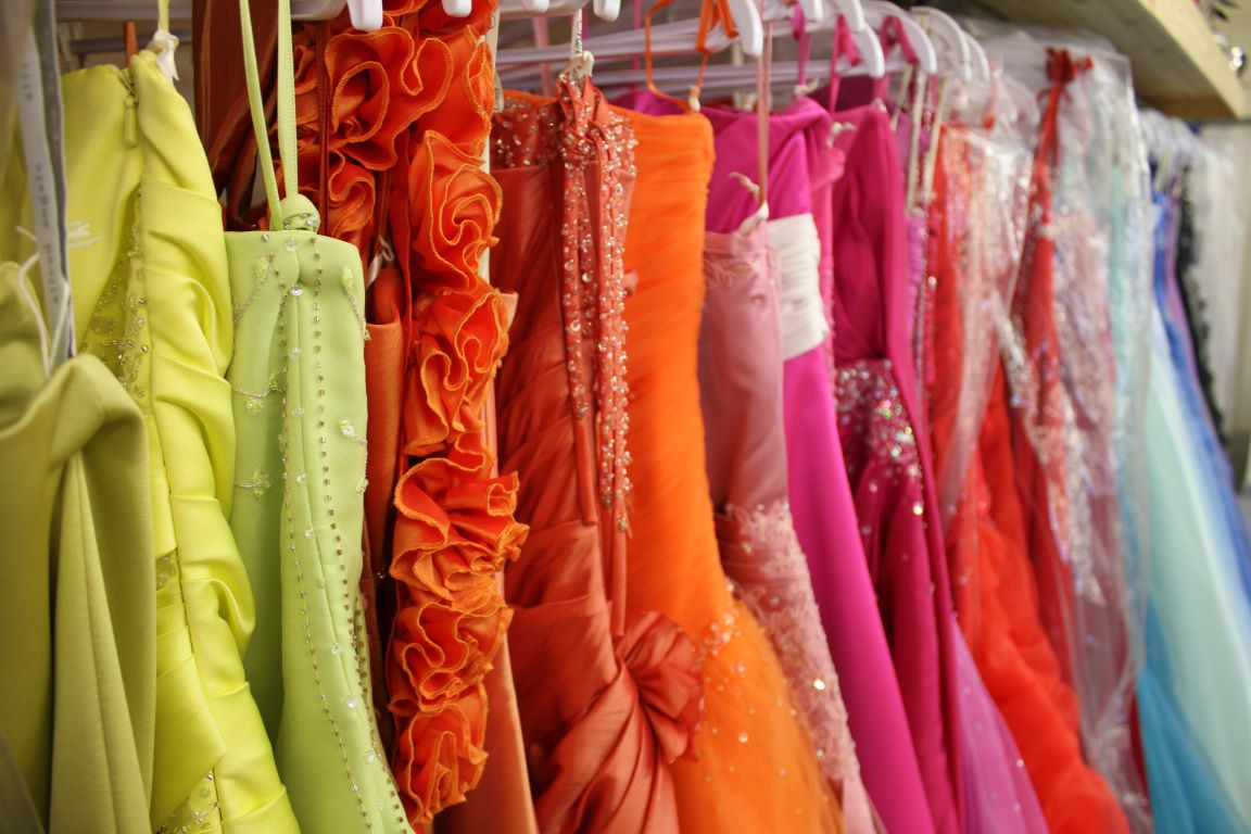 Prom x QPL: Donate Your Dresses Today!